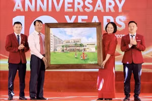 Trường Tiểu học, THCS và THPT Victory kỷ niệm 10 năm ngày thành lập.