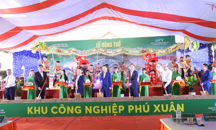 Lễ động thổ xây dựng Khu Công nghiệp Phú Xuân, Đắk Lắk. (Ảnh: TT)