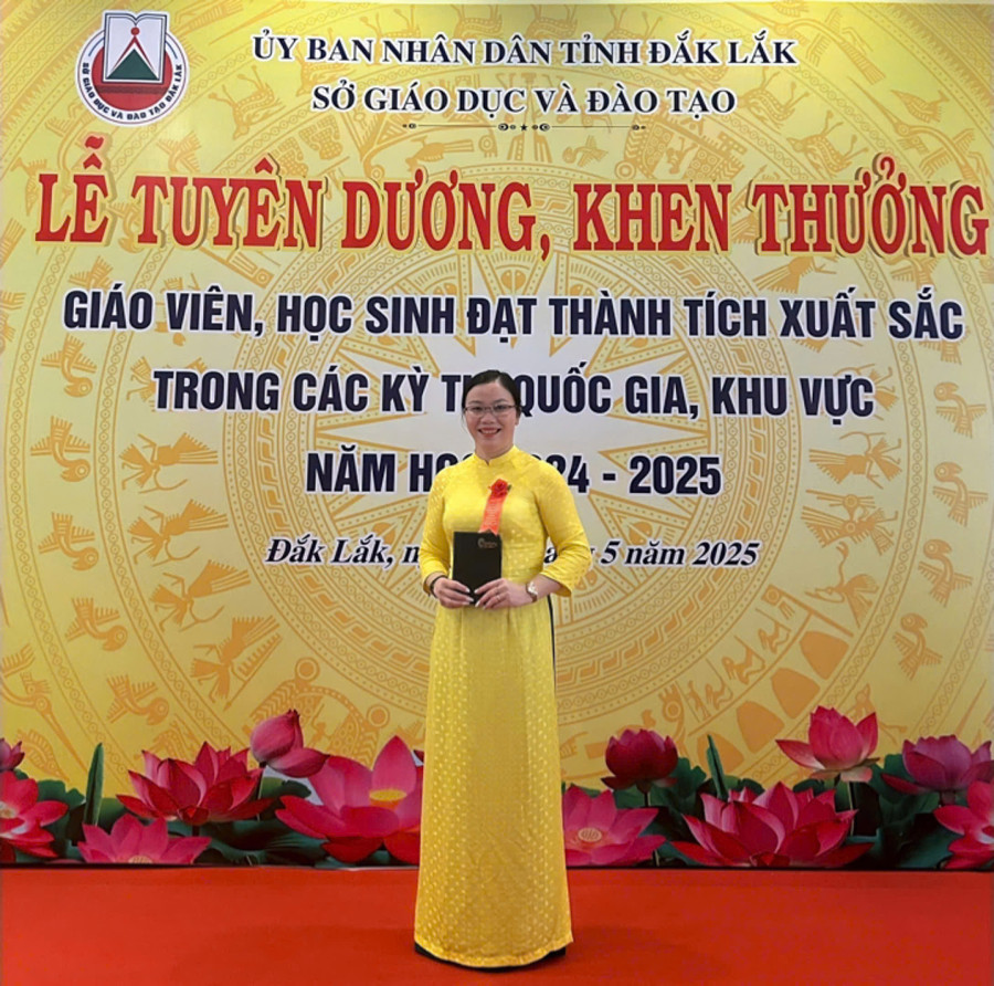 Cô giáo Nguyễn Thị Tăng - Trường THPT chuyên Nguyễn Du, Đắk Lắk. (Ảnh: TT) tang.jpg