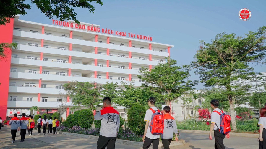 Trường Cao đẳng Bách khoa Tây Nguyên có địa chỉ tại 02 đường Lý Nhân Tông (Tân An, Đắk Lắk). a4.jpg