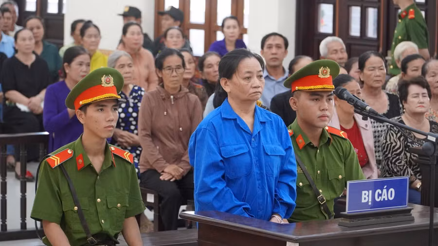 Bị cáo Lê Thị Lại tại phiên xử. (Ảnh: TX)