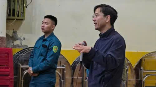 Ông Nguyễn Mậu Hà - Chủ tịch UBND phường Xuân Hương - Đà Lạt tại buổi làm việc. a4-ba.jpg