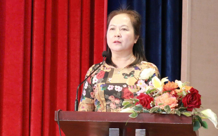 Phó Giám đốc Sở GD&ĐT Đắk Lắk Lê Thị Kim Oanh phát biểu chào mừng Tuần lễ Hưởng ứng học tập suốt đời năm 2025.