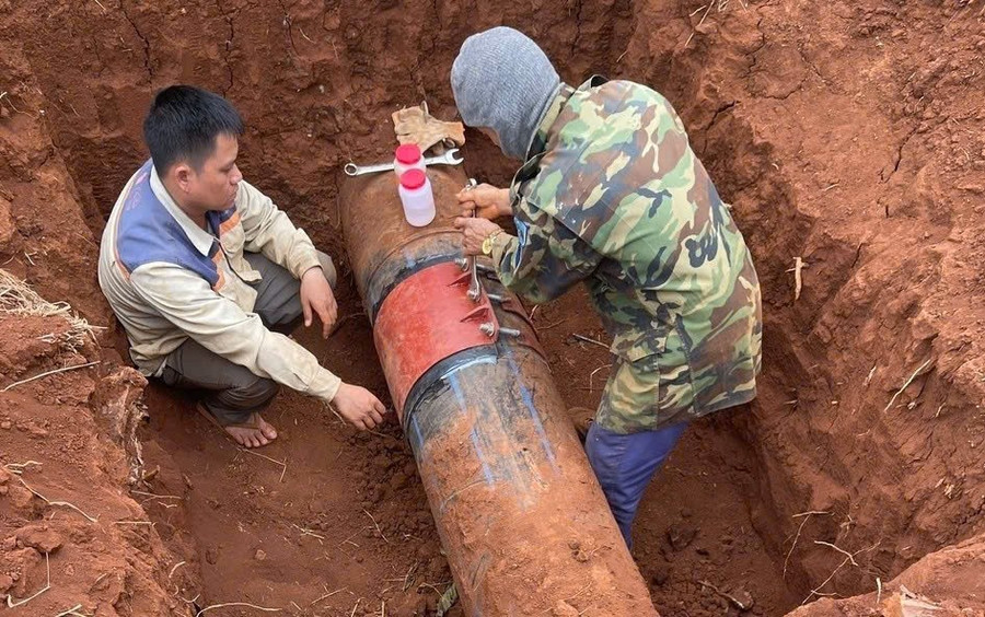 Tiểu dự án 72 tỷ đồng đã 15 lần nứt, vỡ đường ống, đặt ra nhiều nghi vấn về chất lượng công trình. (Ảnh: TT)