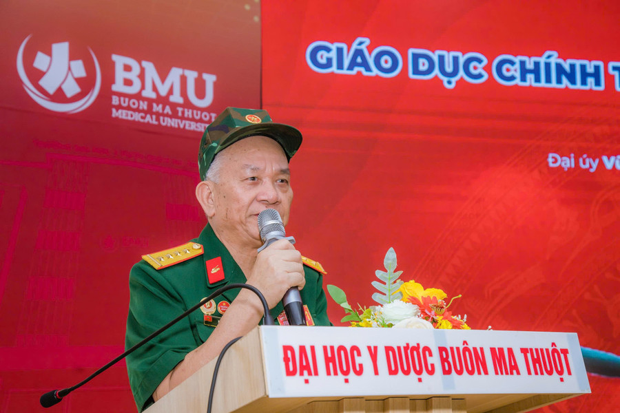 Đại úy Vũ Đăng Toàn – nguyên Đại đội trưởng, Trưởng xe 390 kể lại giây phút húc tung cánh cổng Dinh Độc Lập. ccb-toan.jpg