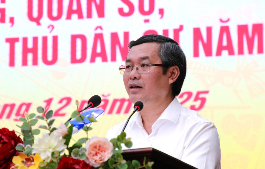 Thứ trưởng Bộ GD&ĐT Nguyễn Văn Phúc phát biểu.