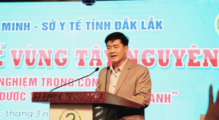 Phó Chủ tịch UBND tỉnh Đắk Lắk Nguyễn Thiên Văn trao đổi tại Hội thảo. (Ảnh: TT).