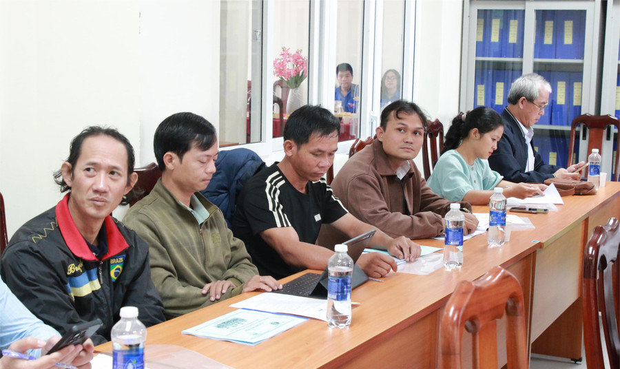 Người dân và các bộ xã Liên Sơn - Lắk tham dự Hội thảo. (Ảnh: TT) img-4537.jpg