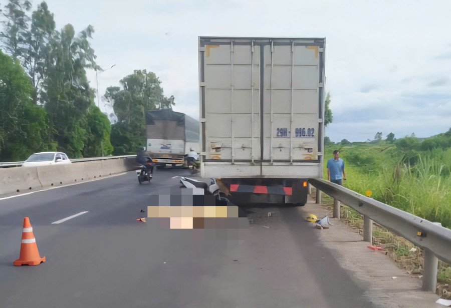 Hiện trường vụ tai nạn khiến 3 bà cháu tử vong. (Ảnh: CTV)