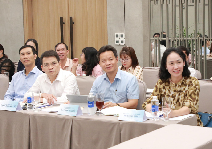 Các đại biểu dự Hội thảo về thực trạng giáo dục vùng Tây Nguyên và giải pháp nâng cao chất lượng giáo dục vùng Tây Nguyên đến năm 2030. (Ảnh: Thành Tâm) db.jpg