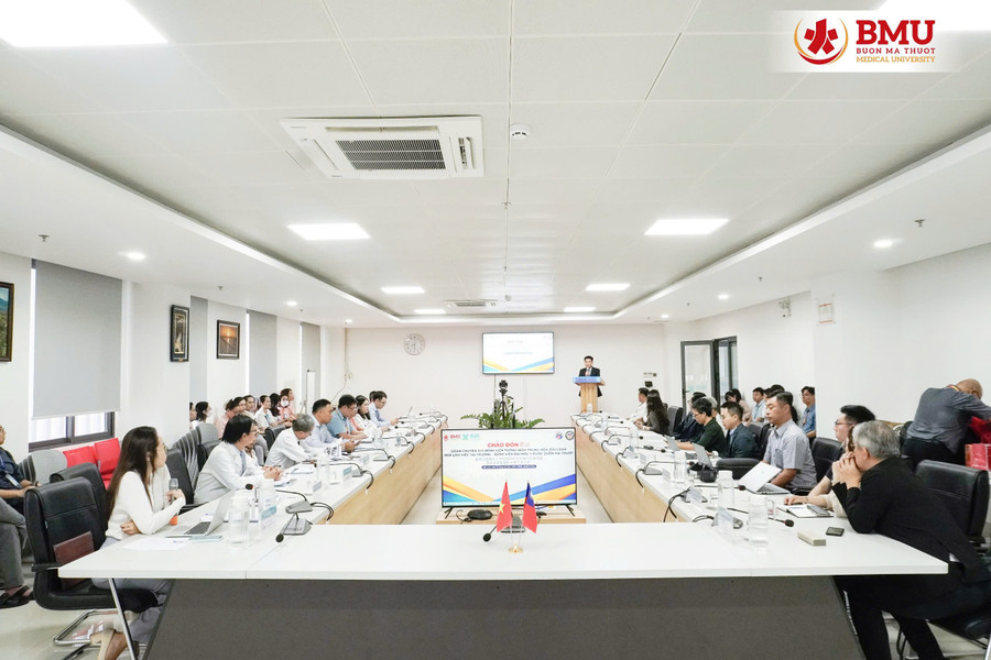 Toàn cảnh buổi làm việc. (Ảnh: TQ) tc.jpg