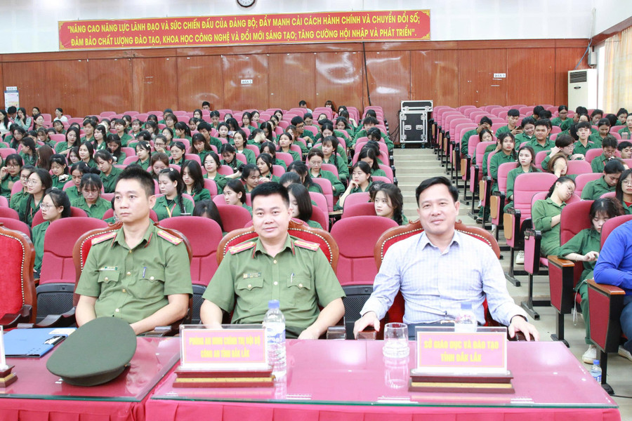 Đại biểu tham dự Ngày hội. (Ảnh: TT) db.jpg