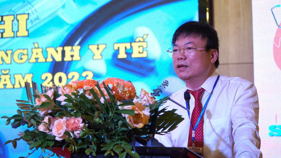 Ông Dương Thanh Bình, Giám đốc Sở Y tế tỉnh Quảng Bình cũng xin nghỉ hưu sớm. 3.jpg