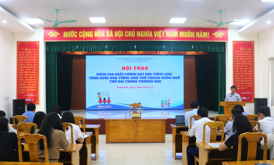 Ngành Giáo dục Quảng Bình bàn giải pháp nâng cao chất lượng dạy học tiếng Anh trong trường học.