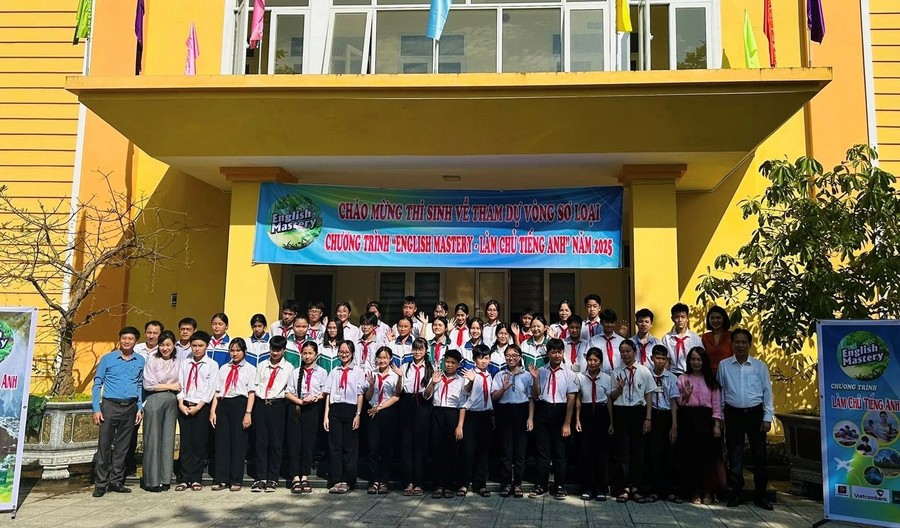 Qua vòng sơ loại, ban tổ chức đã tìm ra 36 thí sinh xuất sắc để bước vào vòng loại. 6.jpg