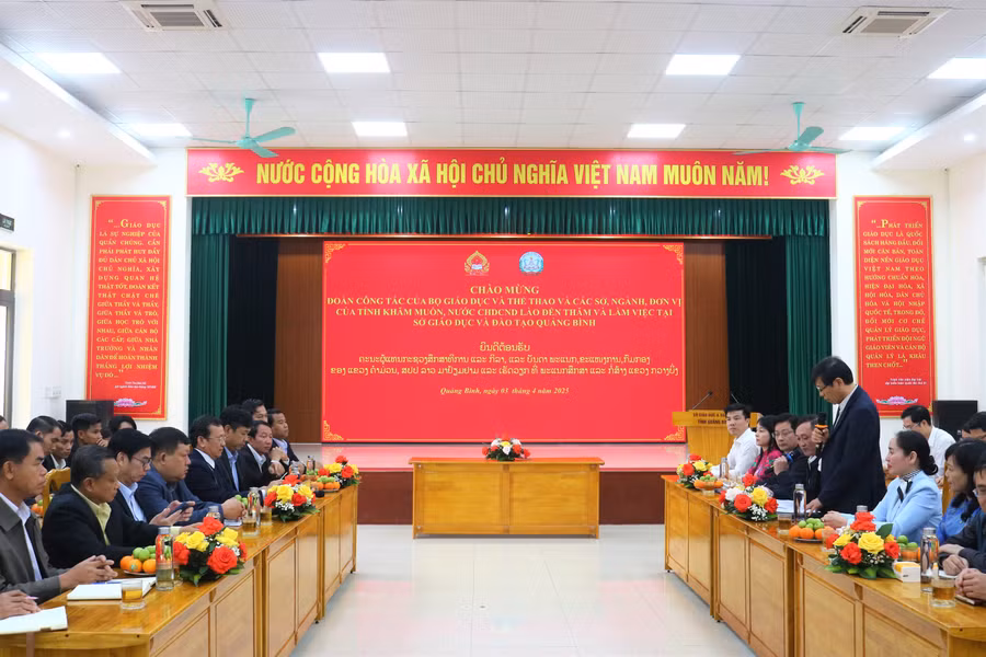 Ngành Giáo dục của hai tỉnh Quảng Bình, Khăm Muồn (Lào) đã gặt hái được nhiều kết quả đáng ghi nhận.