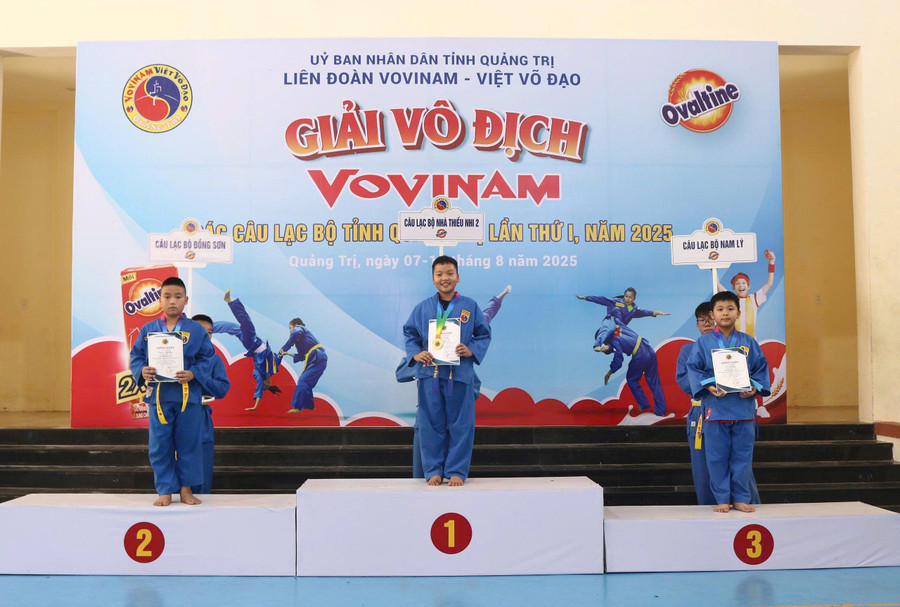 Giải vô địch Vovinam các câu lạc bộ tỉnh Quảng Trị lần thứ 1 trở thành sân chơi bổ ích cho học sinh trên địa bàn.