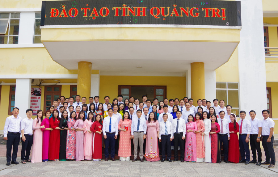 Sở GD&ĐT Quảng Trị có 79 đơn vị sự nghiệp công lập thuộc Sở. 8.jpg