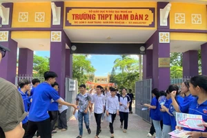 Thí sinh dự thi vào Trường THPT Nam Đàn 2, tỉnh Nghệ An năm học 2025-2026. Ảnh: ĐTCC