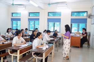 Hơn 39.000 thí sinh Nghệ An chính thức bước vào kỳ thi tuyển sinh lớp 10 THPT năm học 2025-2026. Ảnh: Hồ Lài