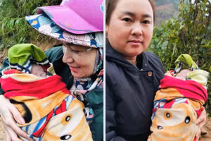 Các cô giáo Trường Mầm non Nậm Càn, huyện Kỳ Sơn, Nghệ An đỡ đẻ thành công cho sản phụ chuyển dạ bên đường. Ảnh: NVCC