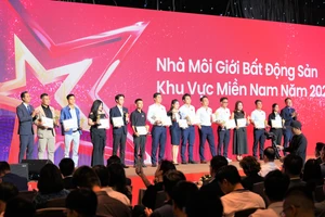 Batdongsan.com.vn tổ chức Giải thưởng Nhà môi giới Bất động sản Việt Nam.
