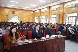 Sở GD&ĐT Nghệ An tổ chức Chương trình tư vấn tuyển sinh học bổng Liên bang Nga năm 2025. Ảnh: Hồ Lài