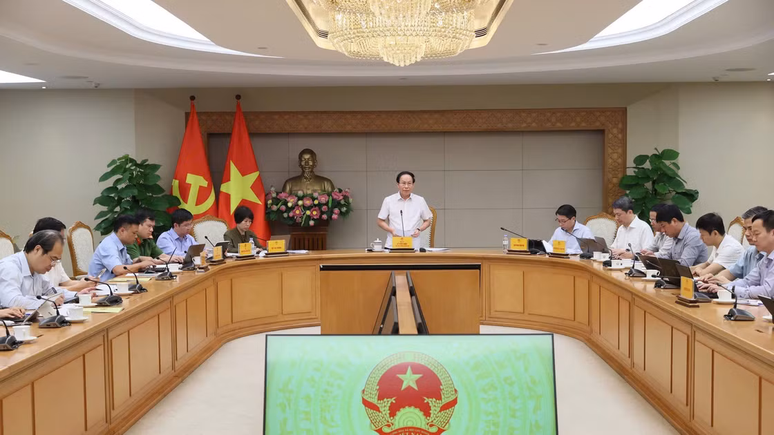 Phó Thủ tướng Lê Tiến Châu chủ trì buổi làm việc. Ảnh: chinhphu.vn/Thu Sa 