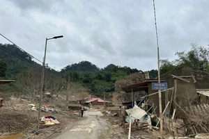 Thôn Kim Vân, xã Văn Lang, tỉnh Thái Nguyên tan hoang sau bão số 10 và số 11.