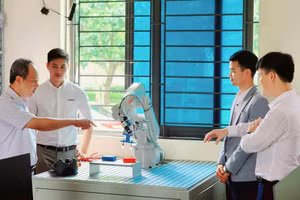 Robot và Trí tuệ nhân tạo - Xu hướng Cách mạng Công nghiệp 4.0.