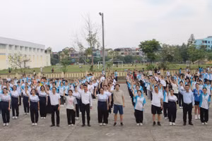 Các VĐV tham gia giải chạy.