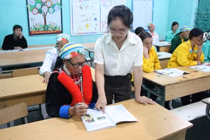 Lớp học đặc biệt giữa đại ngàn Khuổi Ún, xã Nghiêm Loan, tỉnh Thái Nguyên.