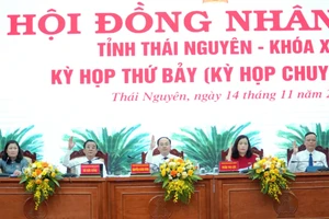 Chủ toạ kỳ họp.