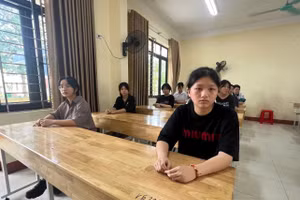 Các thí sinh học tập quy chế.