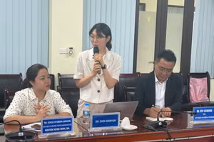 TS. Choi SooHyun đến từ Đại học Kookmin (Hàn Quốc).