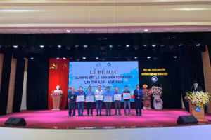 Bế mạc và trao giải thưởng kì thi Olympic Vật lý sinh viên toàn quốc lần thứ 16.