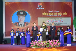 Tuổi trẻ Thái Nguyên tự hào, vững tin theo Đảng.