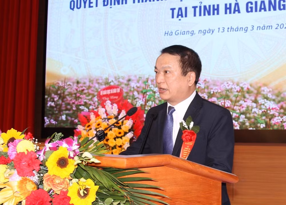 GS.TS Phạm Hồng Quang, Chủ tịch Hội đồng Đại học Thái Nguyên phát biểu tại buổi lễ. GS.TS Phạm Hồng Quang, Chủ tịch Hội đồng Đại học Thái Nguyên phát biểu tại buổi lễ.