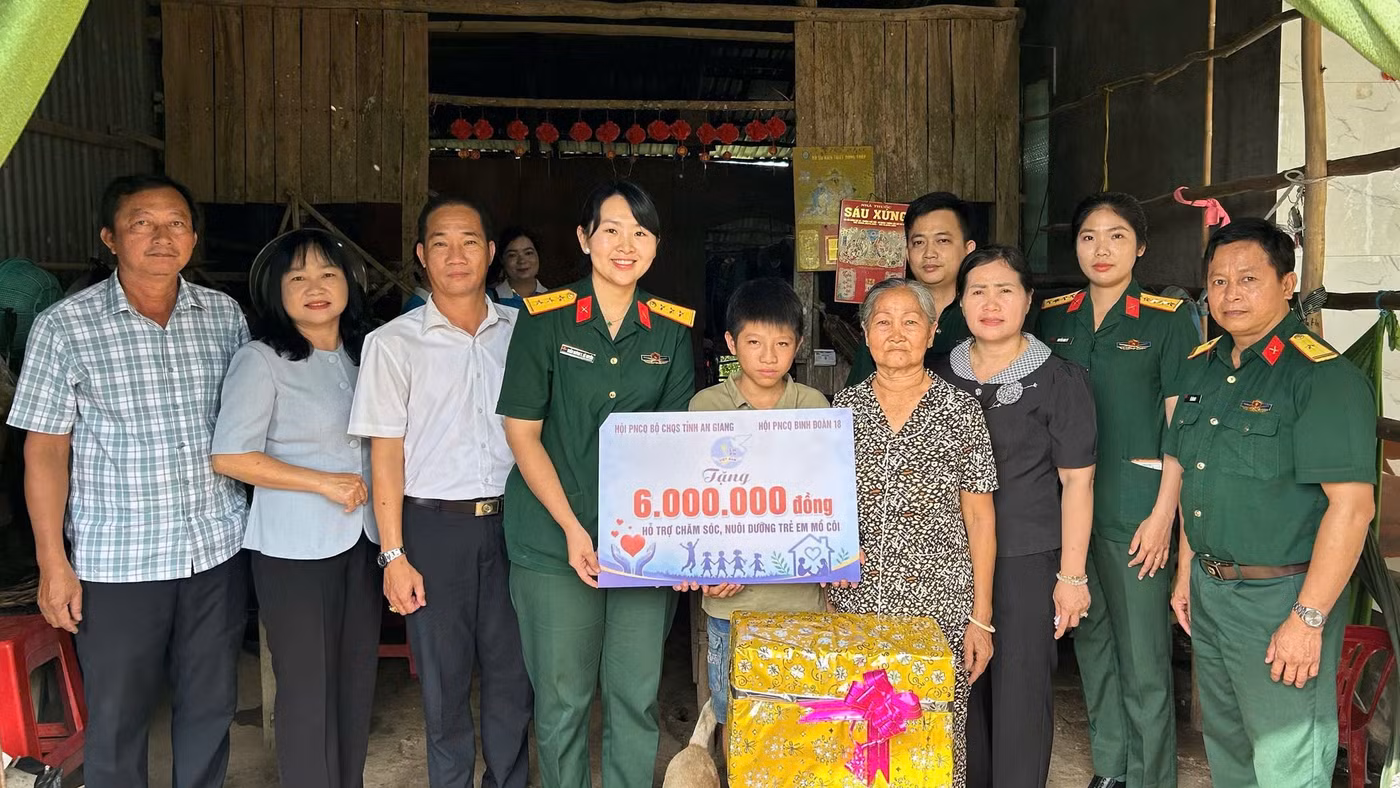 Chương trình "Mẹ đỡ đầu" đồng hành cùng trẻ em mồ côi do ảnh hưởng của đại dịch Covid-19.