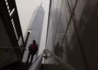 New York như ngày tận thế vì cháy rừng ở Canada