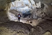 Hình ảnh hang động kì ảo giữa rừng Việt Nam trên báo nước ngoài