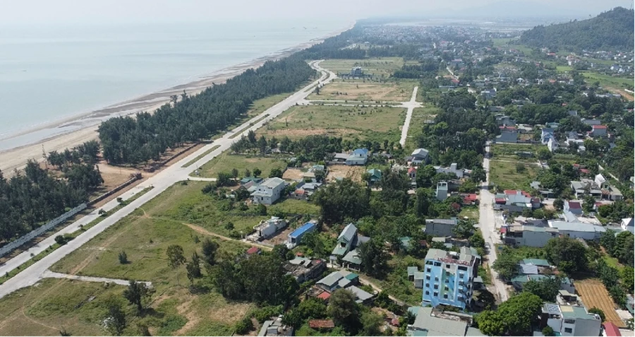 Sau hơn 16 năm triển khai, dự án Đô thị du lịch sinh thái Tiên Trang đã 5 lần điều chỉnh nhưng vẫn chưa cán đích.