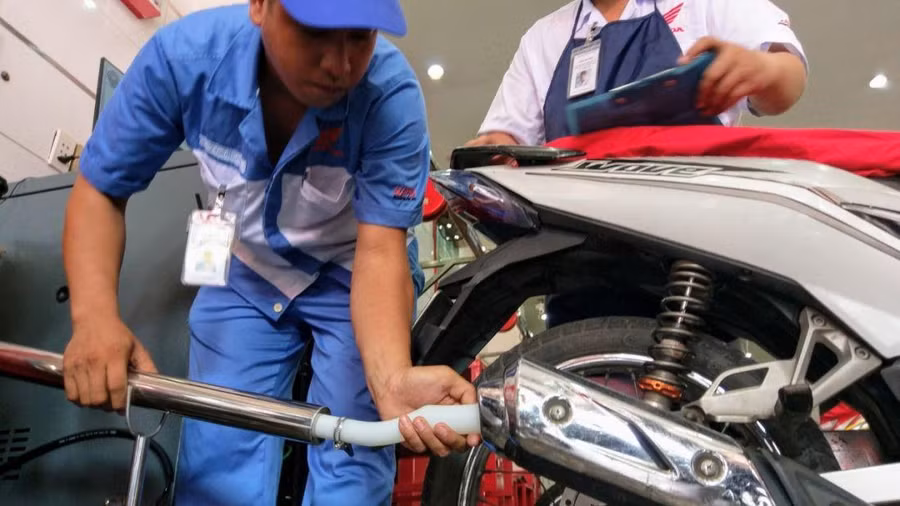 Xe máy sẽ phải kiểm định khí thải từ 1/1/2025