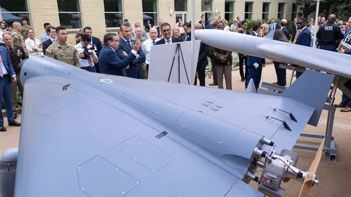 Mỹ công bố UAV LUCAS.