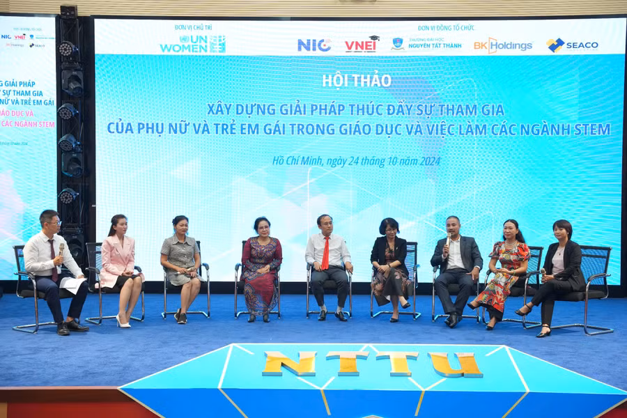 Các đại biểu tham gia phiên thảo luận tại hội thảo