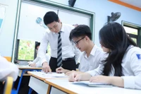 Thầy trò Trường THPT Phan Đình Phùng (Hà Nội). Ảnh minh họa: INT