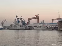 Trung Quốc hạ thủy tàu đổ bộ trực thăng Type 075 'nhanh chóng mặt'