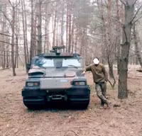 Xe bọc thép chở quân BvS 10 Viking đặc biệt của Thụy Điển tham chiến