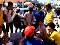 Đội nắng nóng gay gắt tiếp sức mùa thi ảnh 10