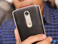 Cận cảnh điện thoại có màn hình "không thể vỡ" của Motorola ảnh 4 Ảnh thực tế Motorla Droid Turbo 2